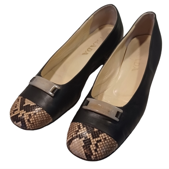 Prada Shoes - AUTH! Prada low heel flats shoes